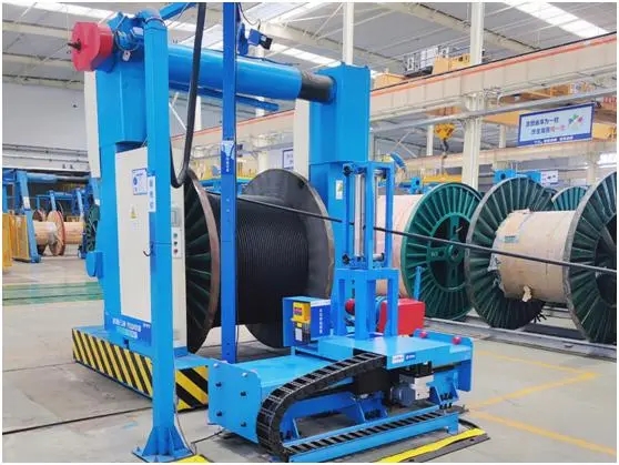 第一現(xiàn)場(chǎng)丨數(shù)據(jù)成為新生產(chǎn)要素&mdash;&mdash;重慶力促工業(yè)企業(yè)數(shù)字化轉(zhuǎn)型見(jiàn)聞