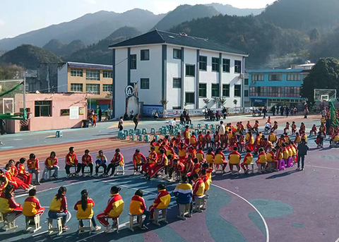 新華社駐石阡幫扶工作隊(duì)攜多家愛(ài)心企業(yè)助力石阡鄉(xiāng)村教育發(fā)展