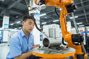 規(guī)劃&ldquo;撞車&rdquo;　多地爭上先進制造業(yè)