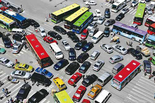 北京紓解&ldquo;首堵&rdquo;之困　擁堵費(fèi)山雨欲來